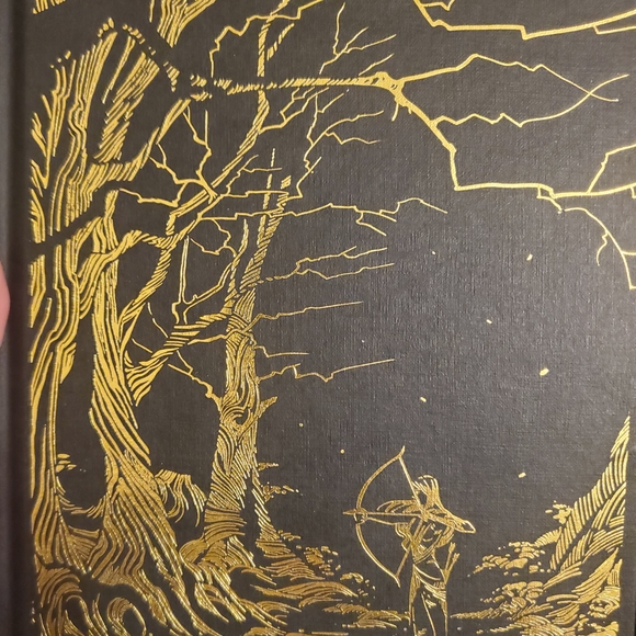 A Court of Thorns and Roses Collectors Edition - Picture 5 of 11